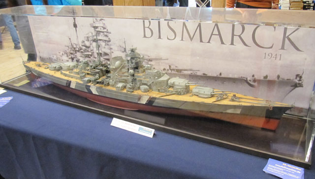 Bismarck (1/200, Trumpeter)