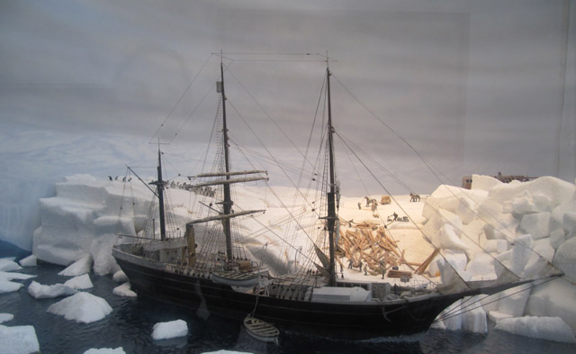 Polarforschungsschiff Deutschland im Schiffahrtsmuseum in Bremerhaven