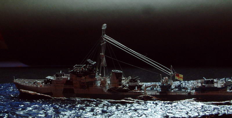 HMS Onslow 1/700
