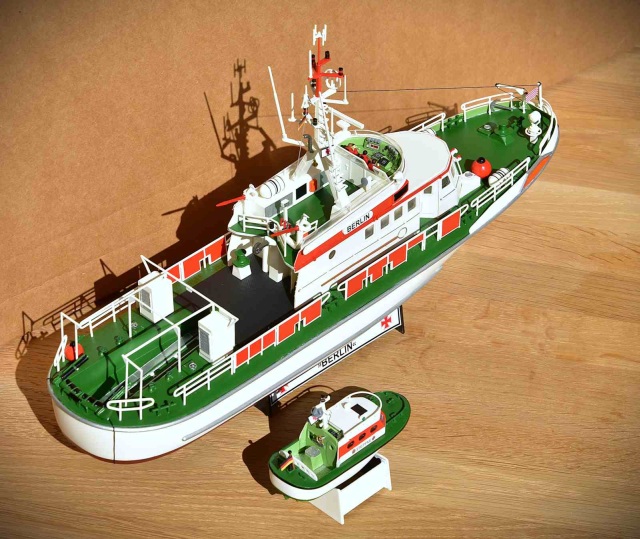 Seenotrettungskreuzer Berlin (1/72)