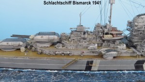 Schlachtschiff Bismarck (1/700)