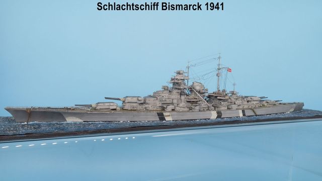 Schlachtschiff Bismarck (1/700)