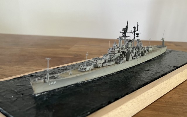Schwerer Kreuzer USS Newport News (1/700)