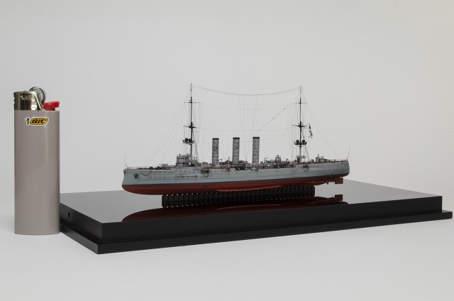 Geschützter Kreuzer SMS Dresden (1/700)