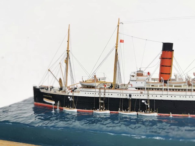 Passagierschiff RMS Carpathia (1/700)