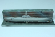 Dock mit U-Boot des Typs XXI (1/700)