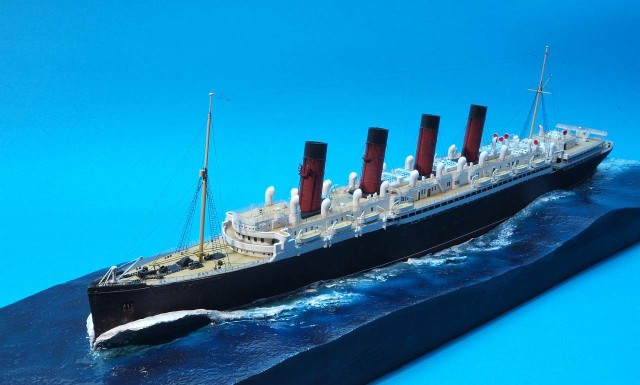 Passagierschiff RMS Mauretania (1/600)