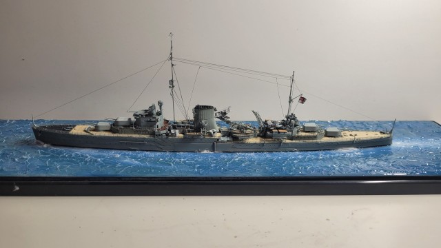 Leichter Kreuzer HMS Ajax (1/700)