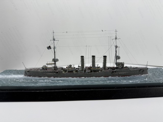 Geschützter Kreuzer SMS Dresden (1/700)