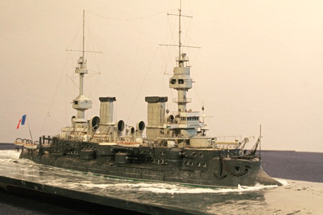 Schlachtschiff Masséna (1/700)