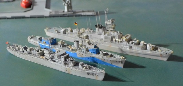 Fregatte Nanchong, Geleitzerstörer Hunt-Klasse, Fregatte Augsburg (1/700)