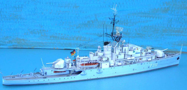 Schulfregatte Scharnhorst (1/250)