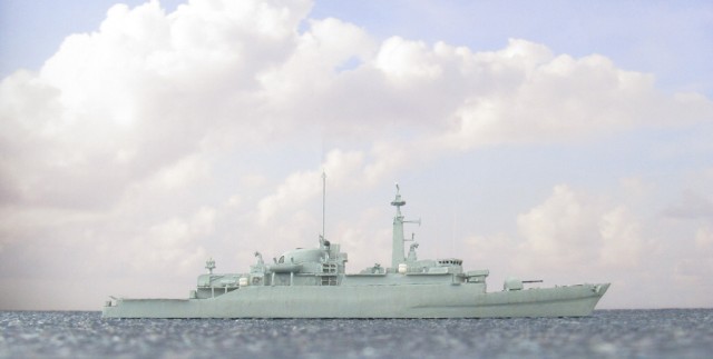 Fregatte HMS Ardent (1/700)
