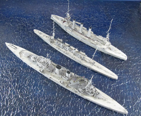Schwerer Kreuzer HMS Exeter, Leichter Kreuzer HMS Glasgow und Panzerkreuzer HMS Monmouth (1/700)