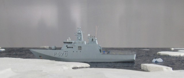 Patrouillenschiff Knud Rasmussen (1/700)