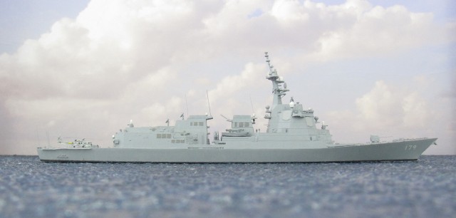 Lenkwaffenwaffenzerstörer Maya (1/700)
