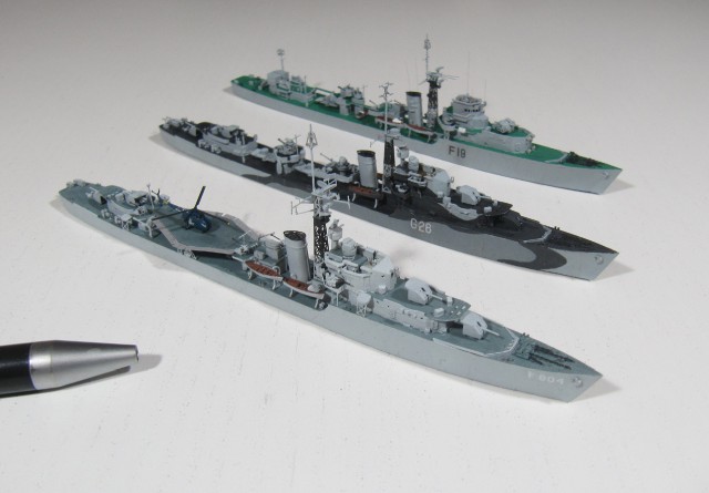 Fregatte Hr. Ms. Piet Hein, Zerstörer HNoMS Stord und Fregatte HMS Terpsichore (1/700)