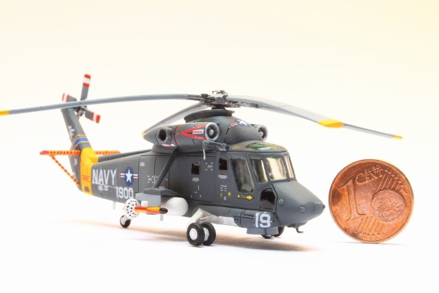 U-Jagdhubschrauber Kaman SH-2F Seasprite (1/144)