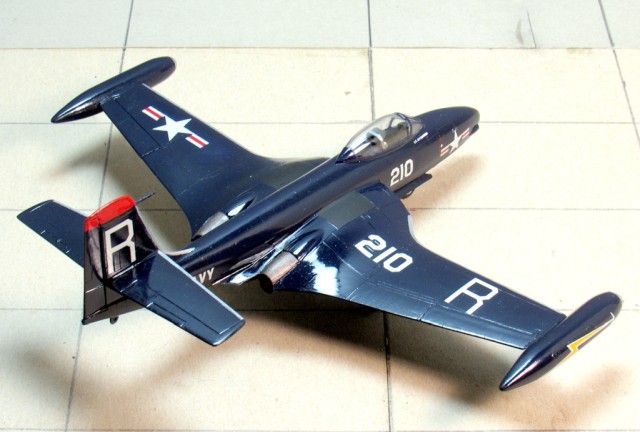 Jagdflugzeug McDonnell F2H-2 Banshee (1/72)