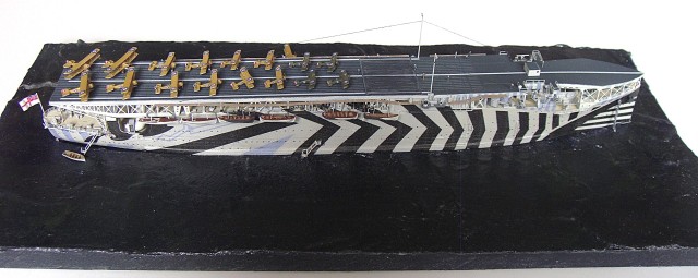 Flugzeugträger HMS Argus (1/700)