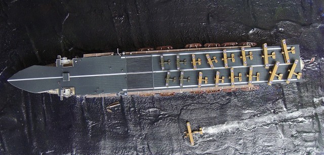 Flugzeugträger HMS Argus (1/700)