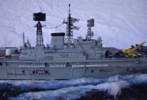 Flugzeugträger HMS Ark Royal (1/700)