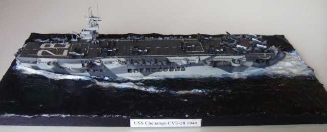 Geleitträger USS Chenango (1/700)