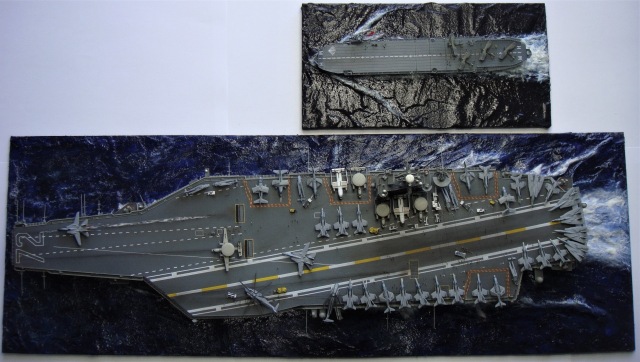 Hilfsflugzeugträger HMS Empire MacAlpine und Flugzeugträger USS Abraham Lincoln (1/700)
