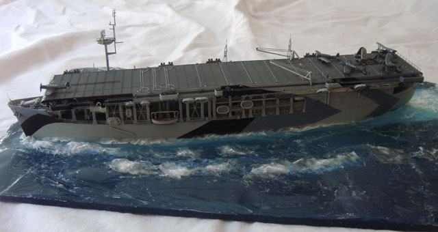 Geleitträger USS Long Island (1/700)
