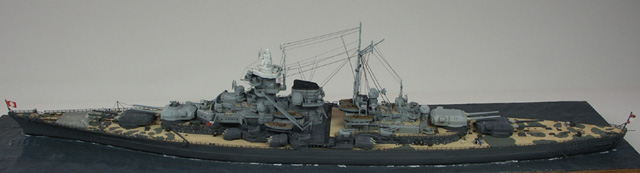 Deutsches Schlachtschiff Tirpitz (1/700)