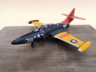 Drohnenkontrollflugzeug Grumman F9F-5KD Panther (1/48)