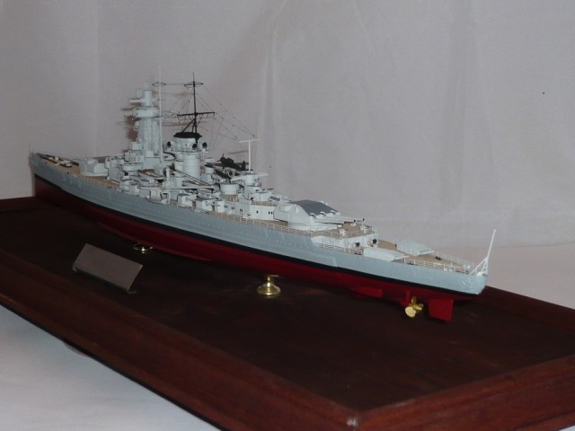 Admiral Graf Spee (1/350)