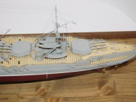 Russisches Schlachtschiff Sewastopol (1/350)