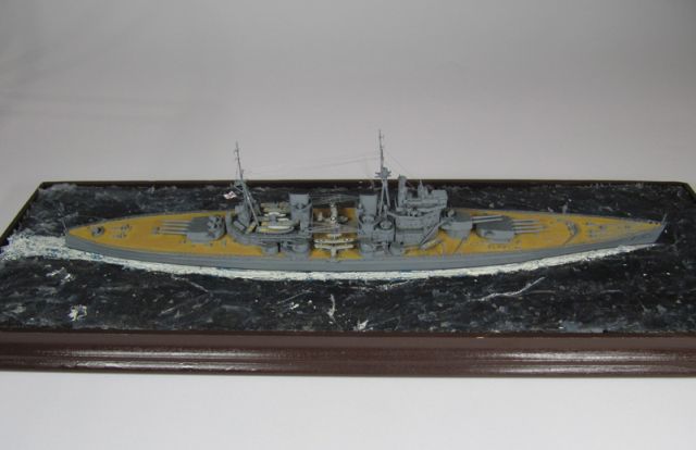 Britisches Schlachtschiff HMS King George V (1/700)