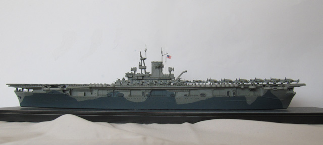 Flugzeugträger USS Wasp (1/700)