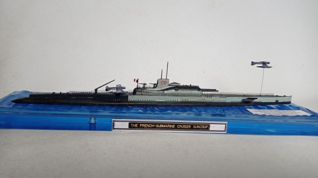 U-Boot Surcouf (1/350)