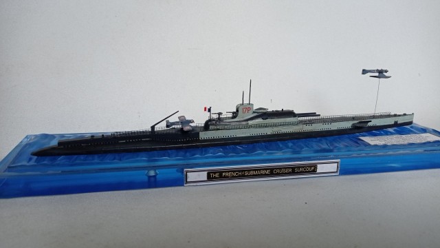 U-Boot Surcouf (1/350)