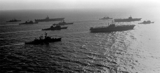 Drei US Trägerkampfgruppen der  Task Force 155 um die Träger Saratoga, John F. Kennedy und America 9. Februar 1991