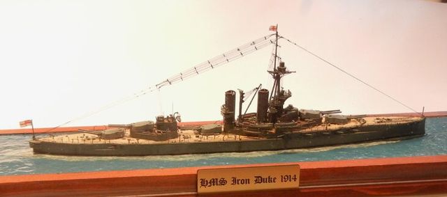 Schlachtschiff HMS Iron Duke (1/700)