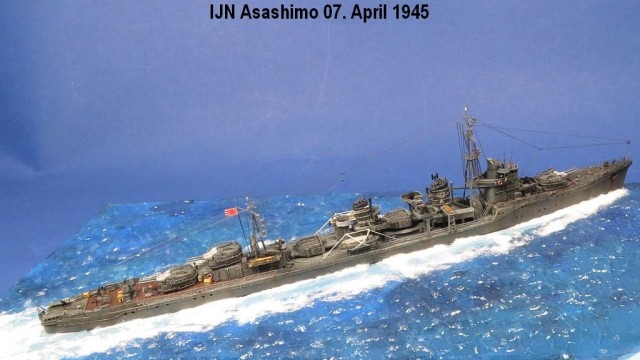Japanischer Zerstörer Asashimo (1/700)