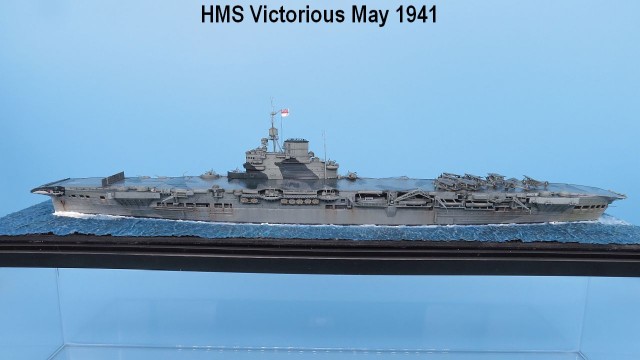 Flugzeugträger HMS Victorious (1/700)