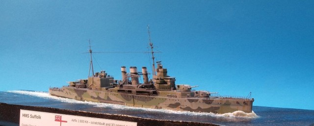Schwerer Kreuzer HMS Suffolk (1/600)