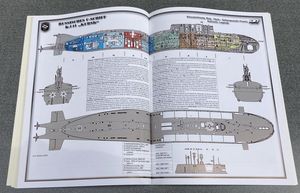 Raketen-Unterwasserkreuzer Kursk (1/700)