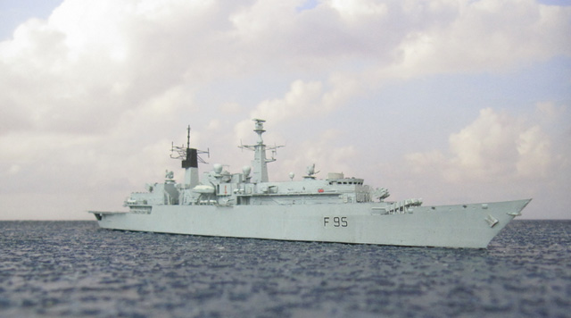 Fregatte HMS London (1/700)