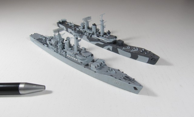 Fregatten Presidente Eloy Alvaro und Almirante Lynch (1/700)