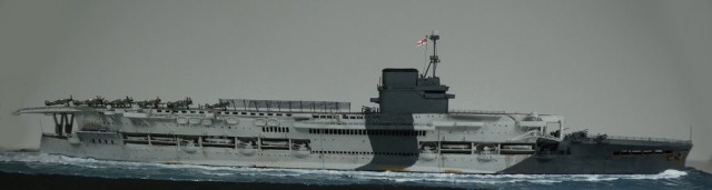 Flugzeugträger HMS Glorious (1/700)