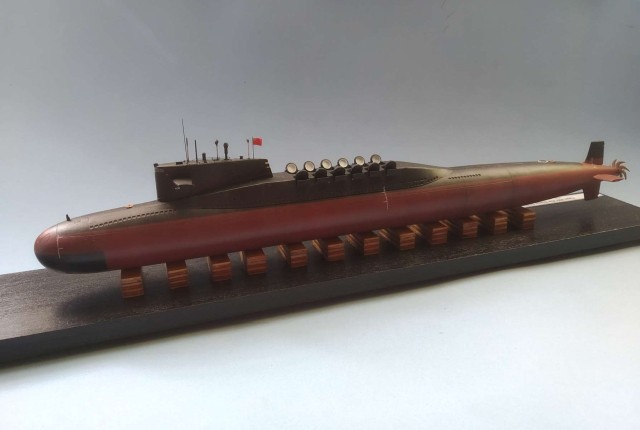 U-Boot mit ballistischen Raketen des Typs 092 (1/350)