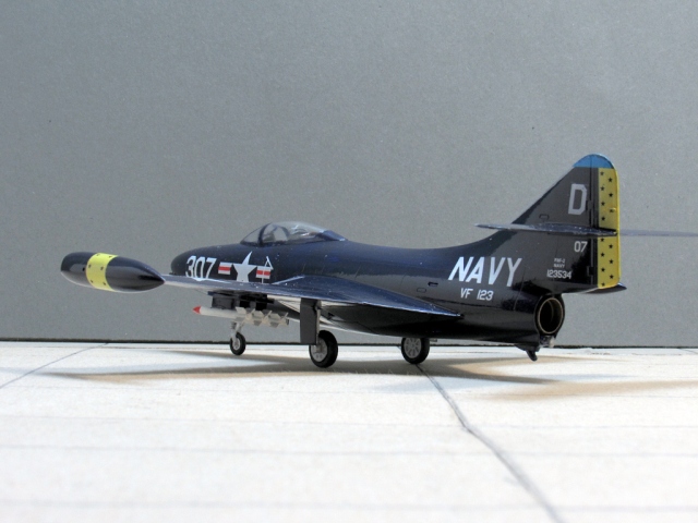 Jagdflugzeug Grumman F9F-2 Panther (1/72)