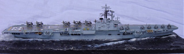 Flugzeugträger HMCS Bonaventure (1/700)