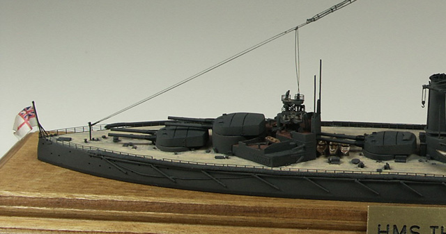 Britisches Schlachtschiff HMS Thunderer (1/700)